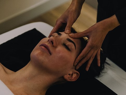 Facial Treatment - Aromatherapy